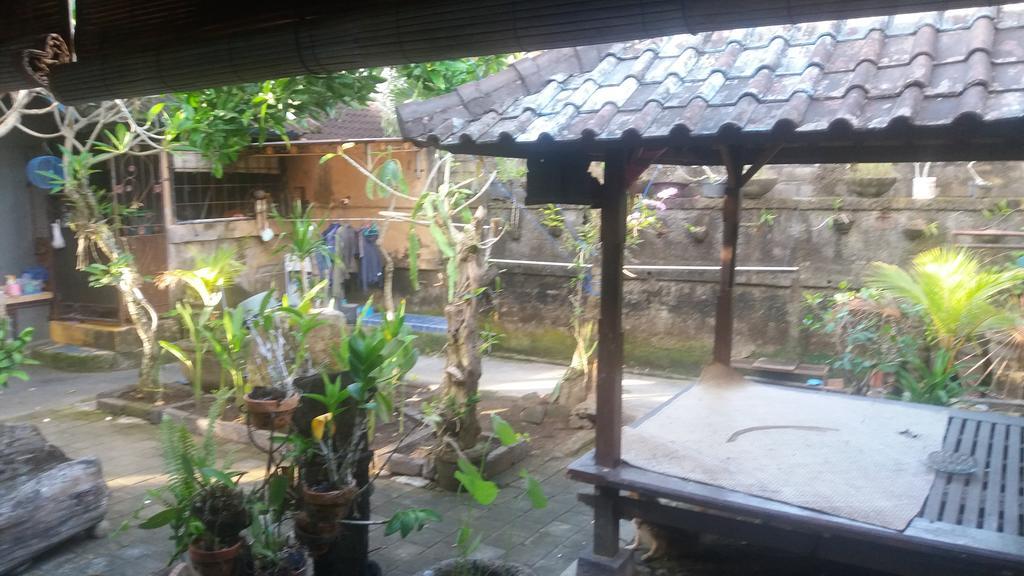 Mawar Homestay Canggu Exterior photo